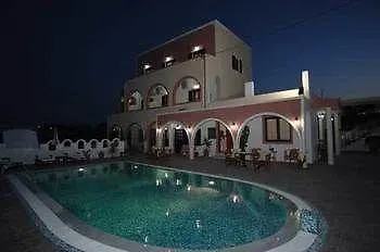 بيت ضيافة Koronios