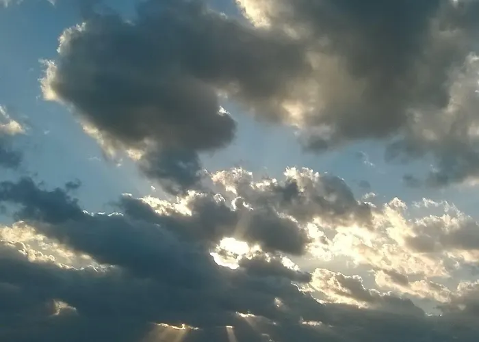 Koronios بيت ضيافة ثيرا