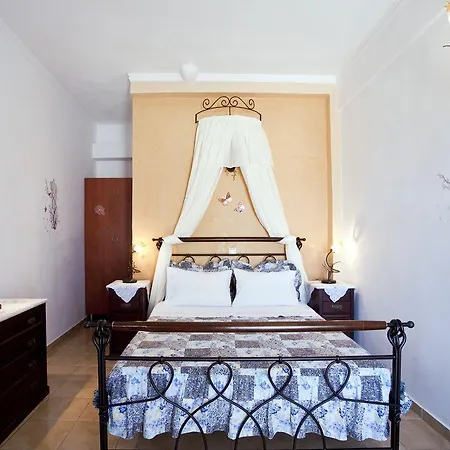 Koronios 4* סנטוריני