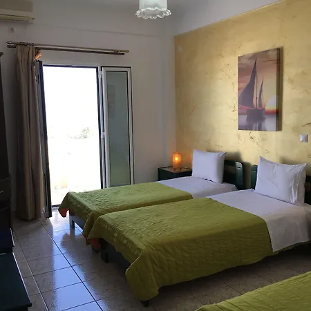 Koronios 4* Fira (Santorini)