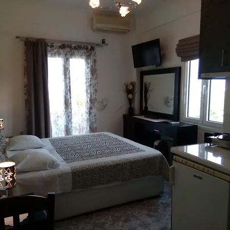 בית הארחה Koronios