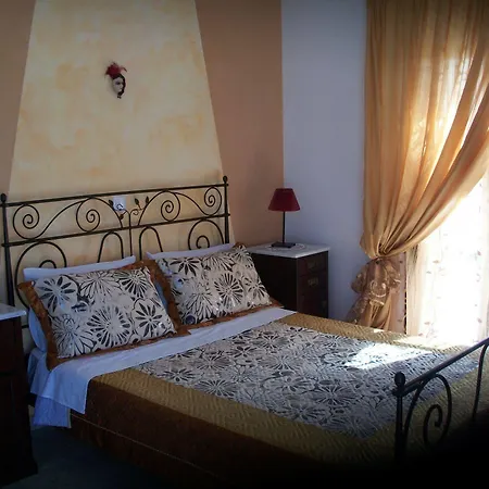 Koronios Guest house 2*