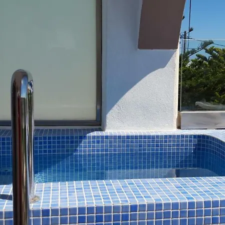 Koronios Guest house 2*