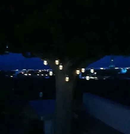 Koronios בית הארחה