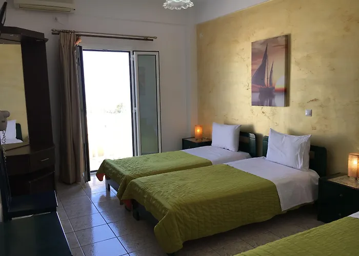 Koronios 4* Fira (Santorini)