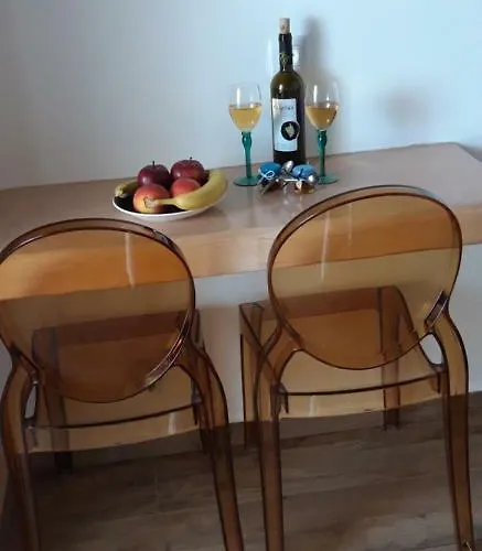 Koronios Affittacamere Fira (Santorini)